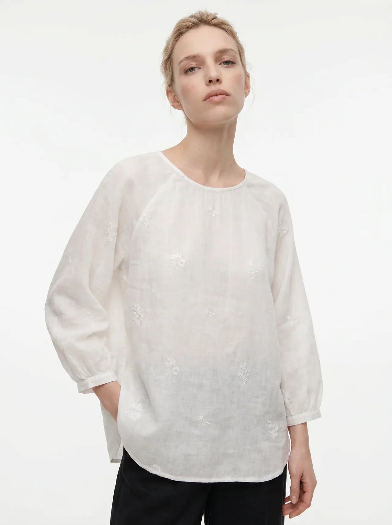 Albertine Geborduurd Blouse