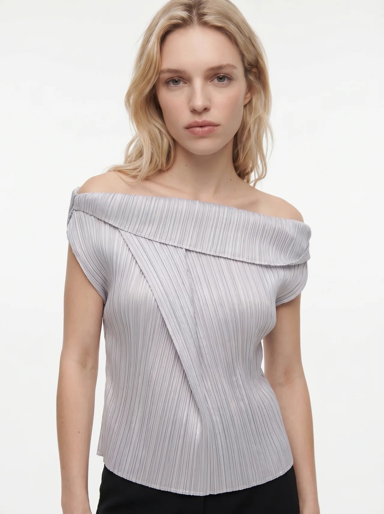 Bérénice Geplisseerde Top met Asymmetrische Drapering