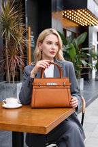 Delphine Handtas