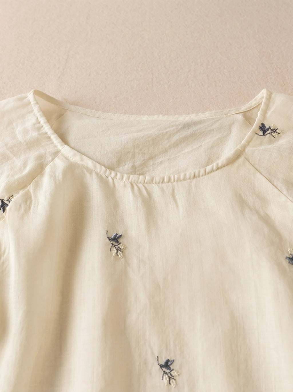 Albertine Geborduurd Blouse