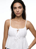 Bertille Cropped Blouse met Strikdetail en Volant Zoom