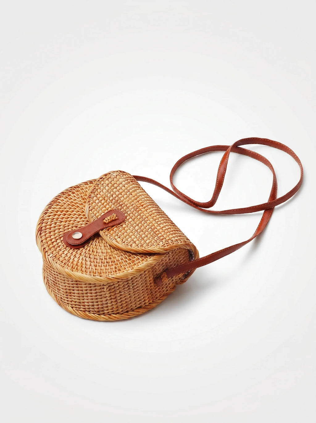 Menton Rattan Crossbody