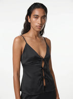 Éliane Satijnen Camisole Top met V-Hals en Strikdetail
