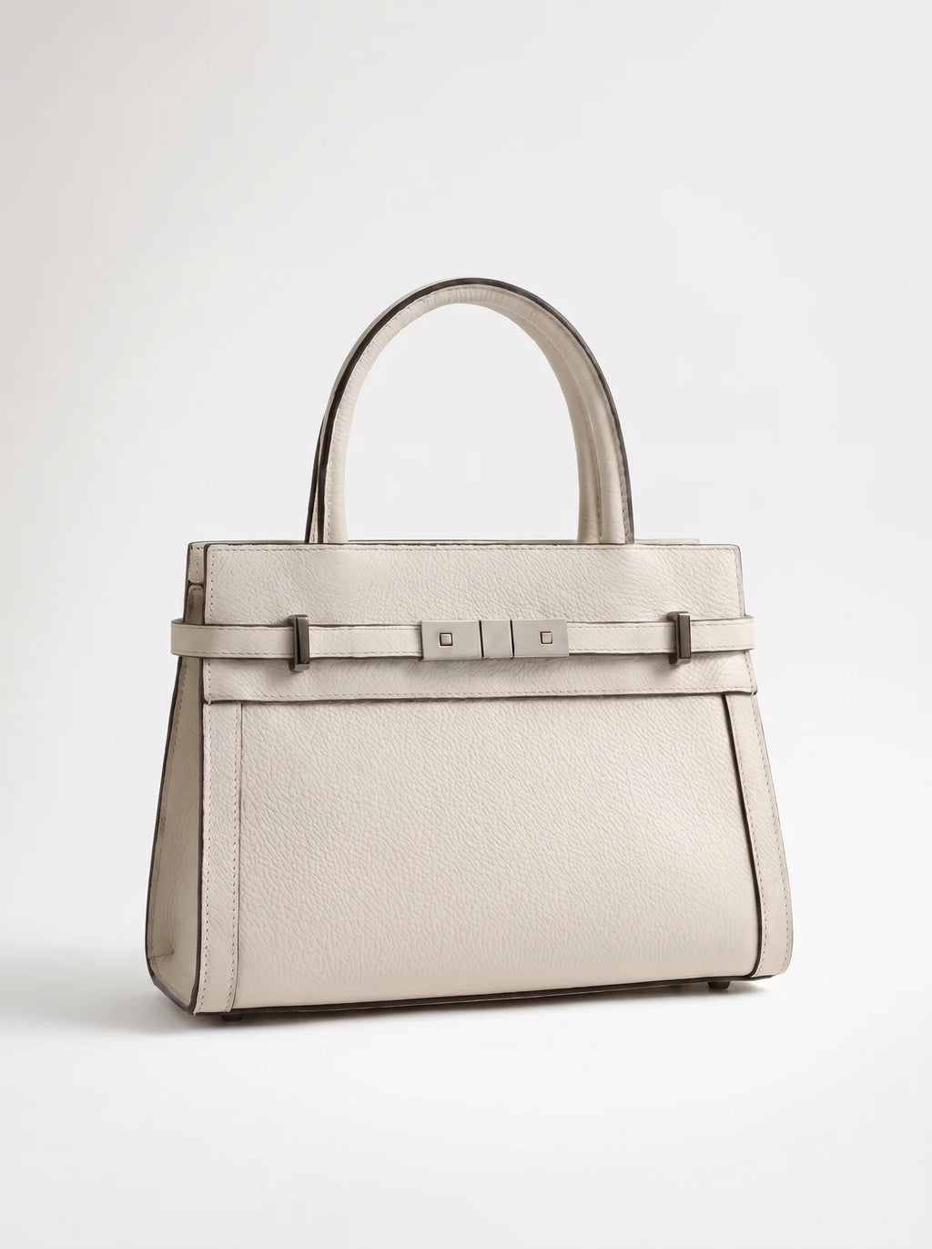 Delphine Handtas