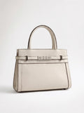 Delphine Handtas