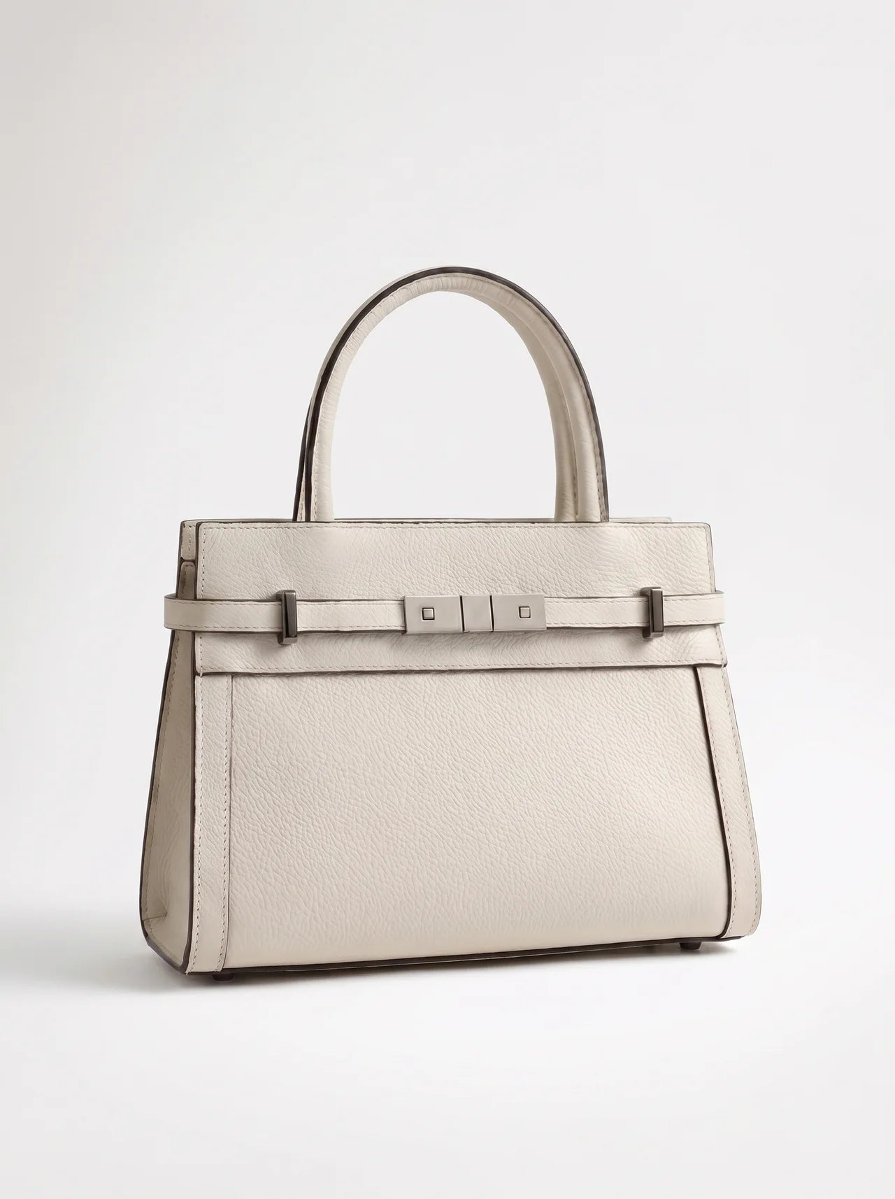 Delphine Handtas
