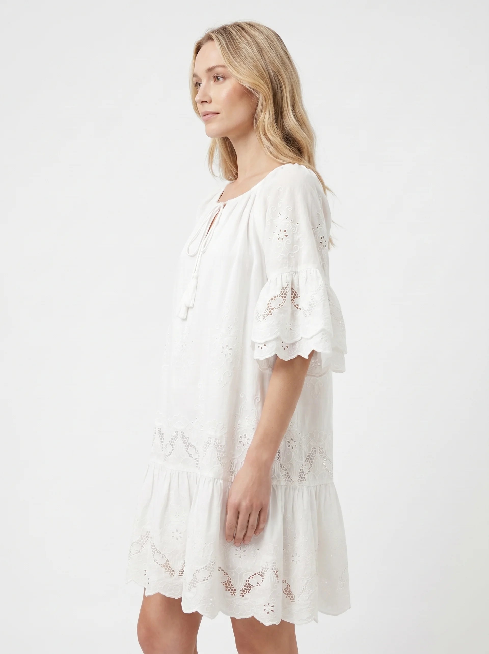 Mathilde Mini Jurk met Broderie Anglaise