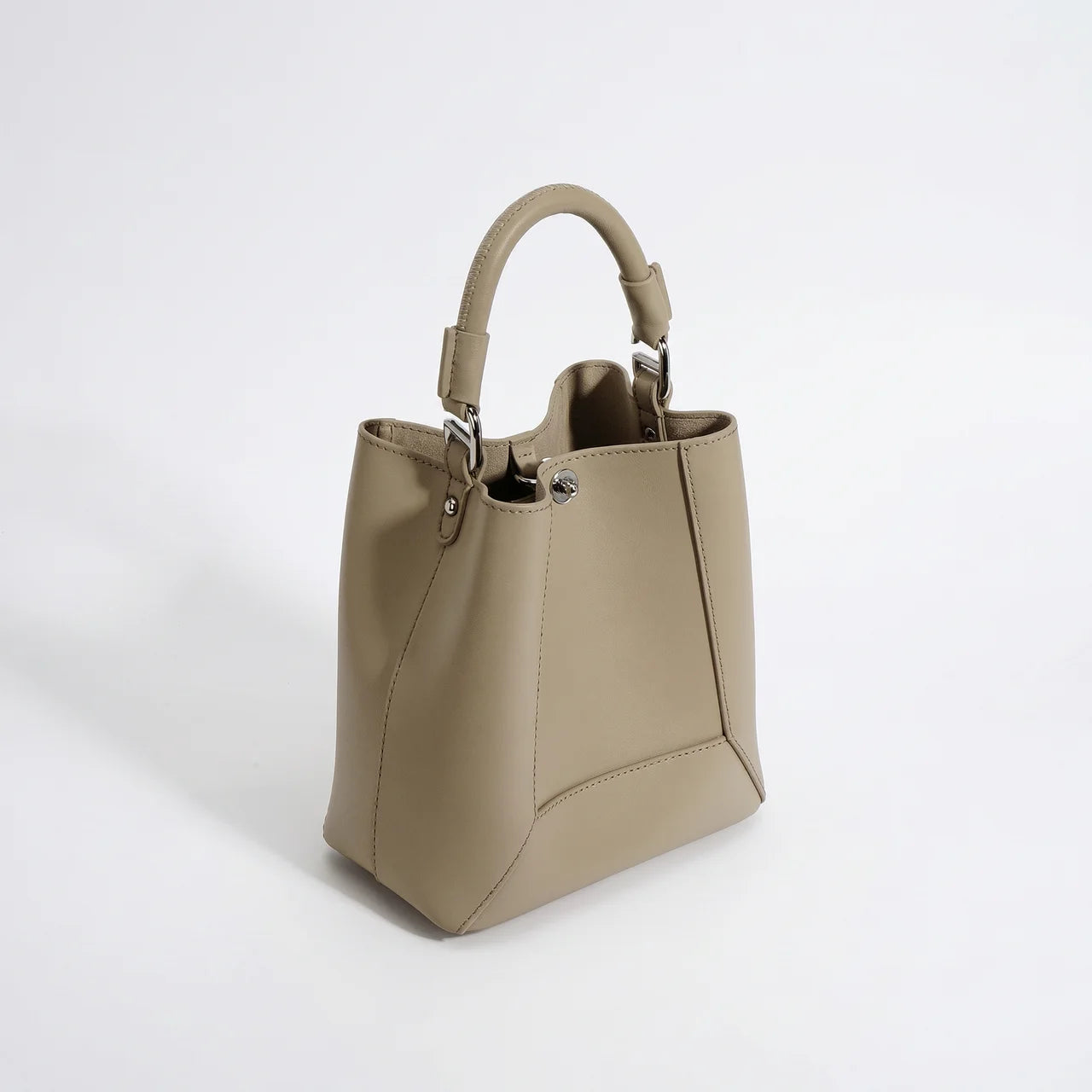 Mahine Bucket Bag