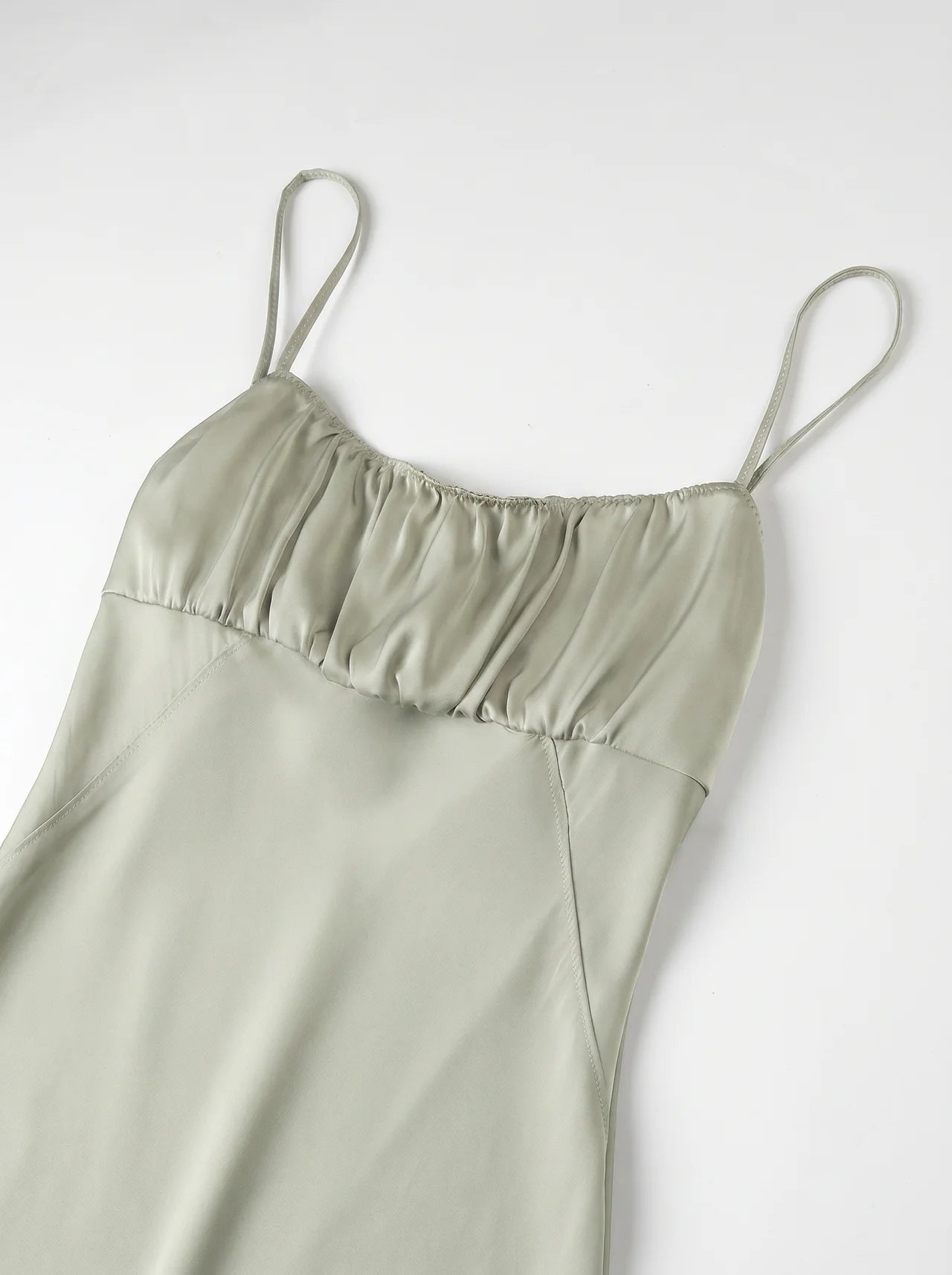 Laurence Satijnen Slip Dress Gerimpeld Lijfje Open Rug