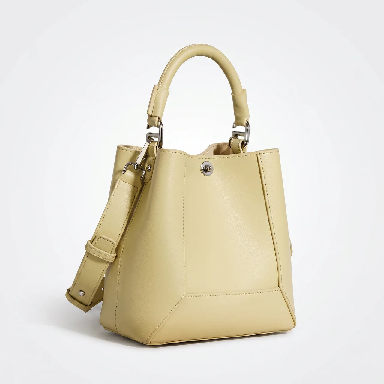 Mahine Bucket Bag