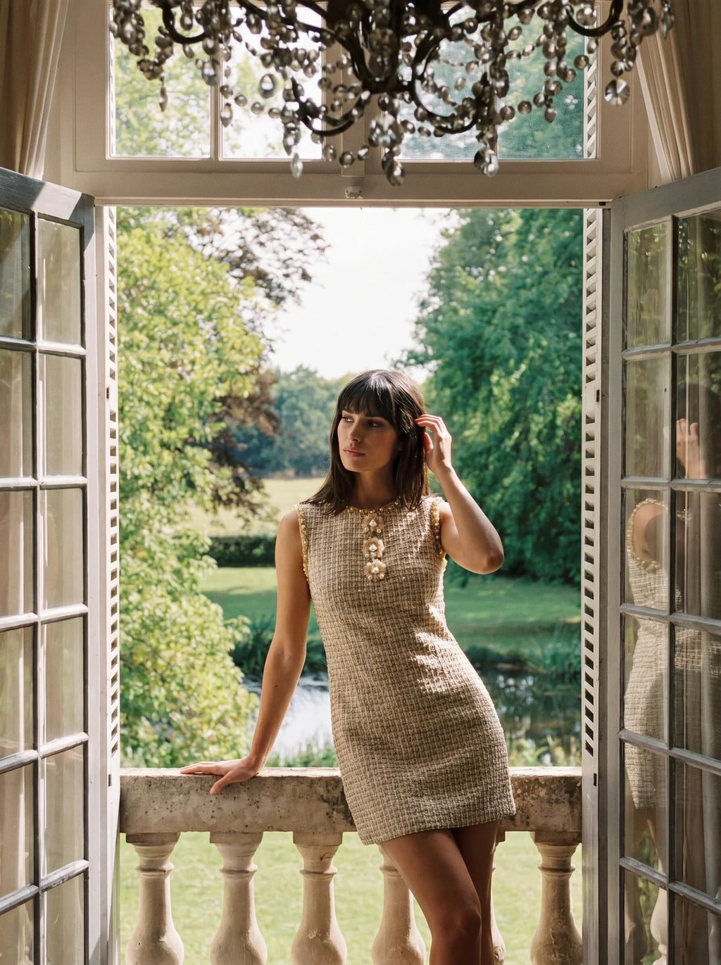 Bérangère Tweed Mini Jurk Parel Knopen Franjerand