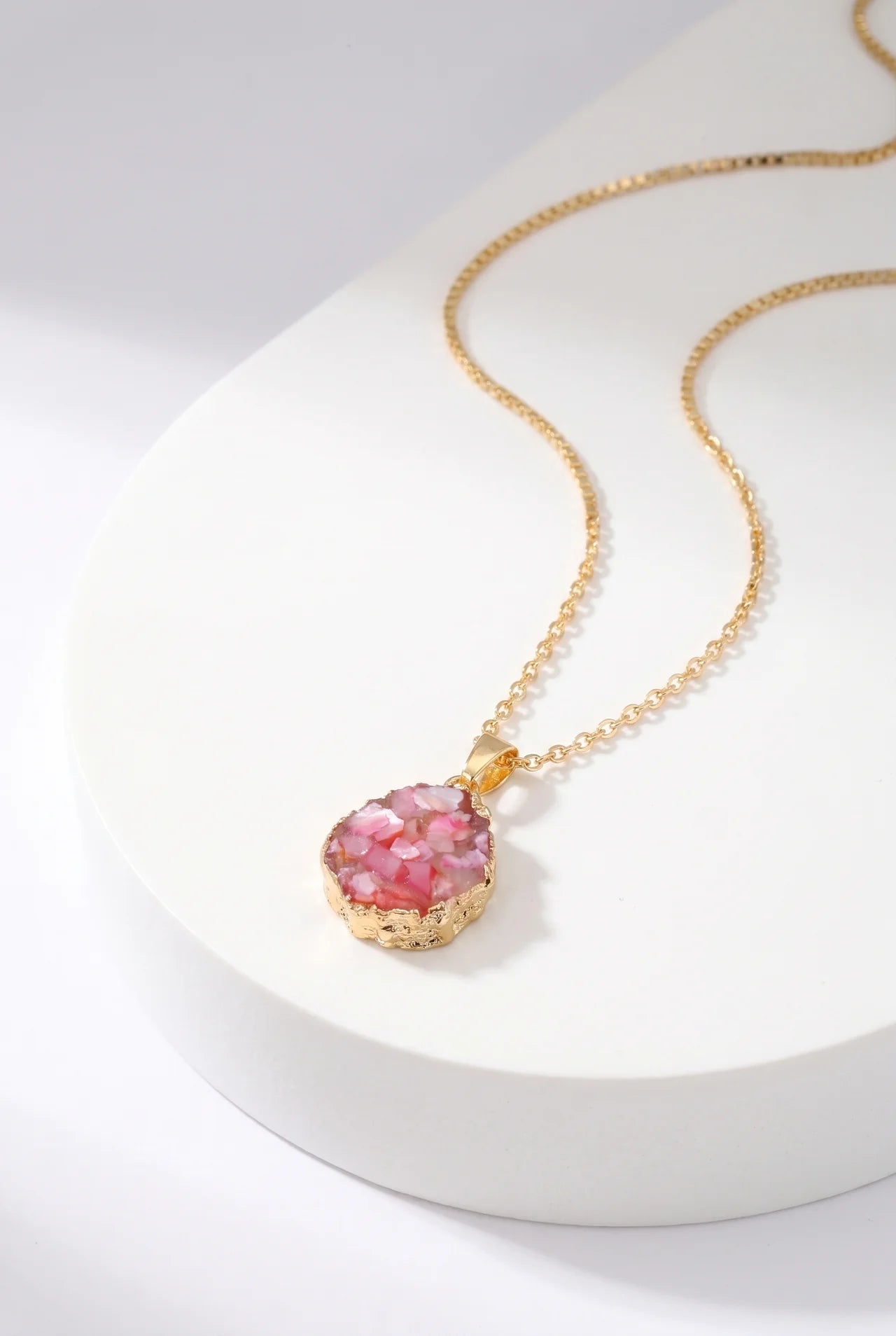 Soleil Gouden Ketting met Ronde Hars Hanger