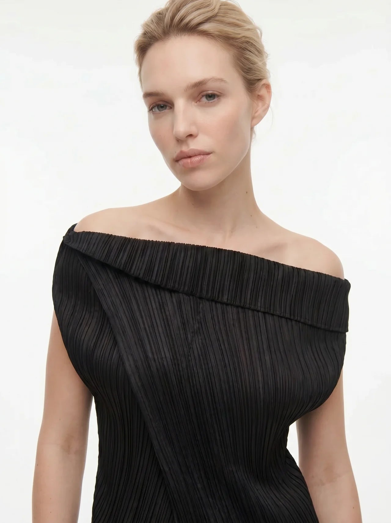 Bérénice Geplisseerde Top met Asymmetrische Drapering