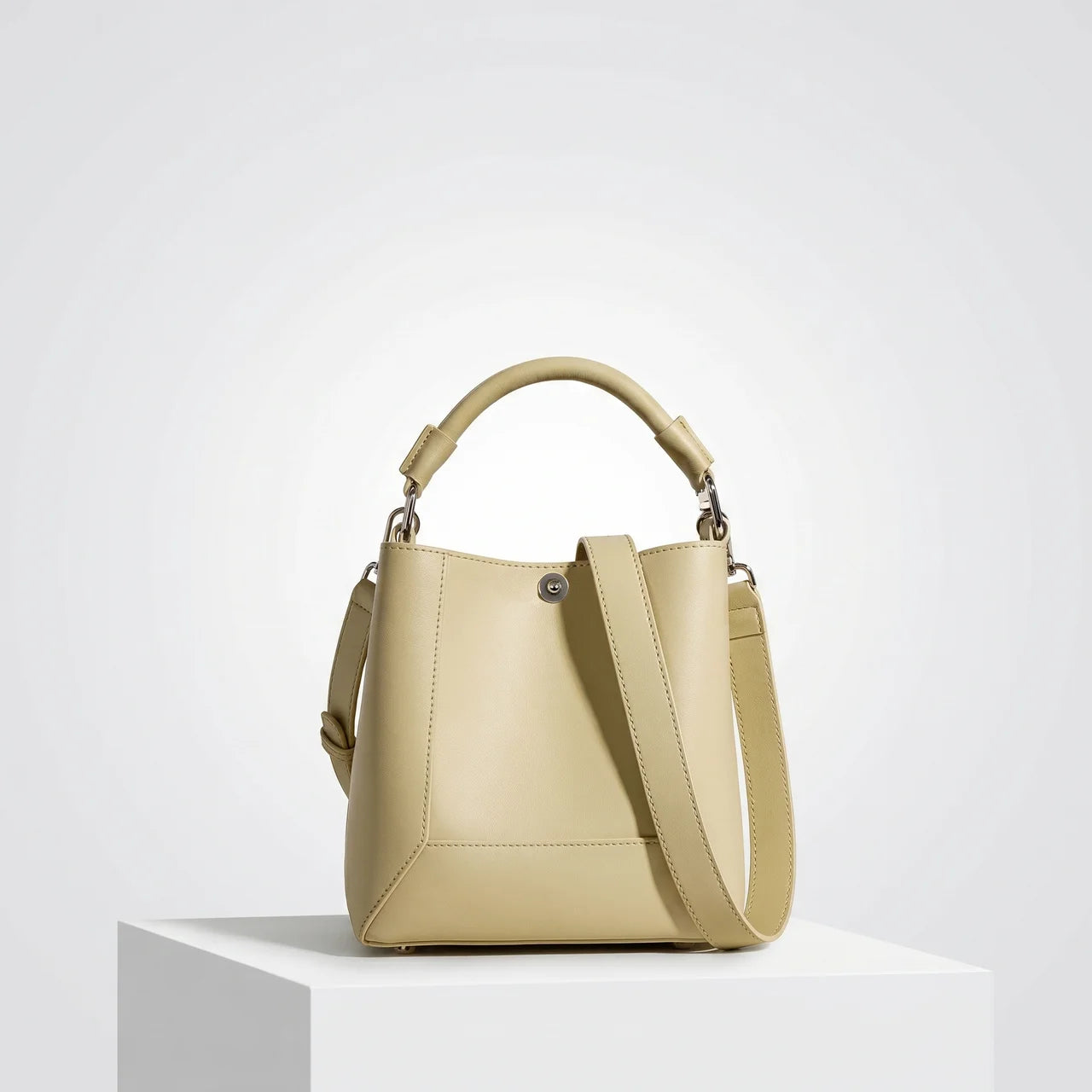 Mahine Bucket Bag