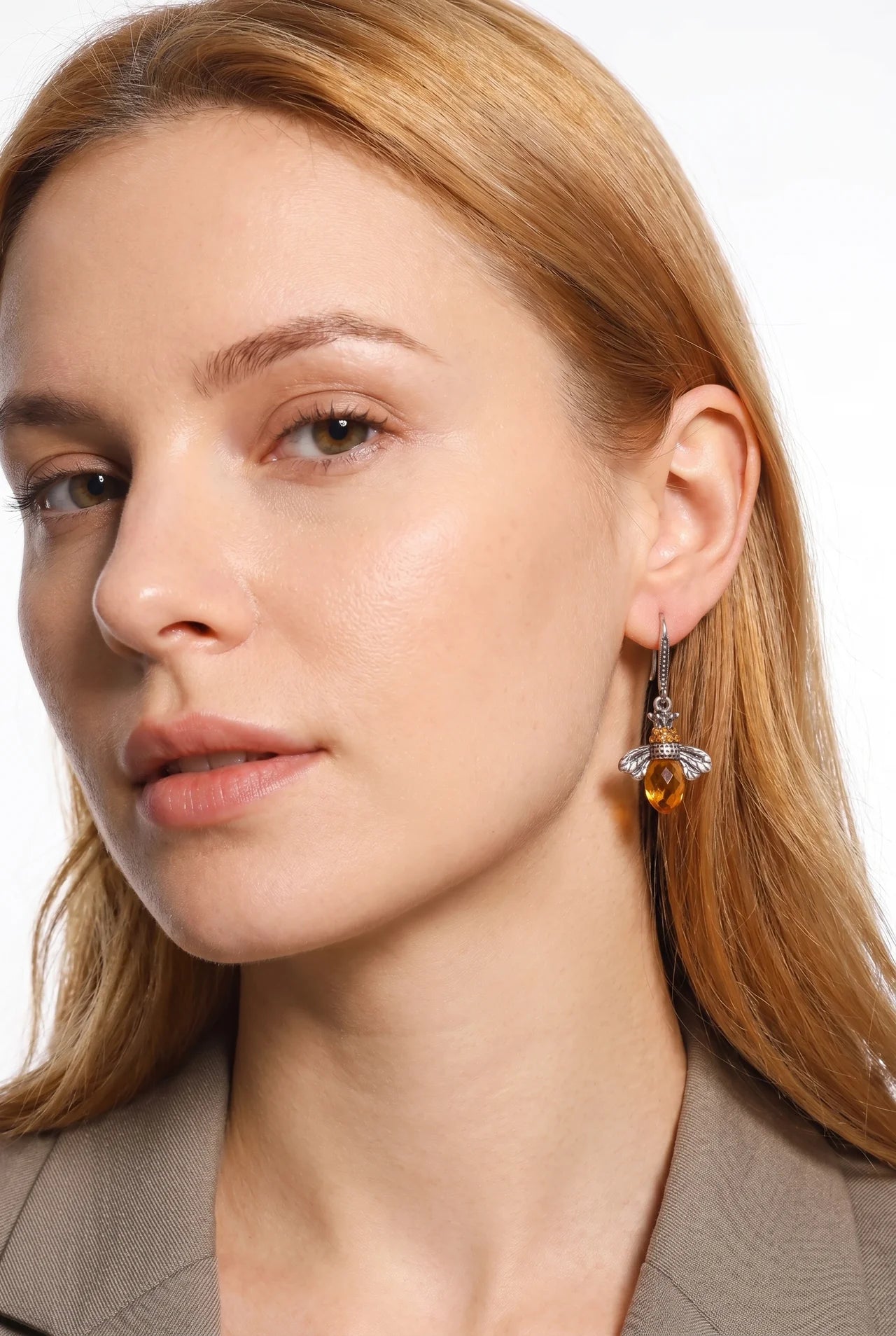 Zircon Bee Earrings Crystal-Encrusted Vintage Little Bee Earrings