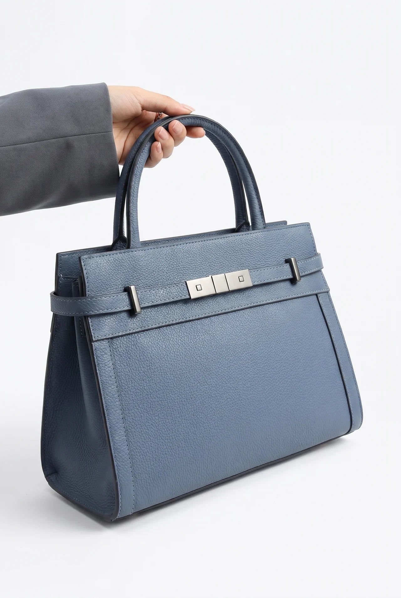 Delphine Handtas
