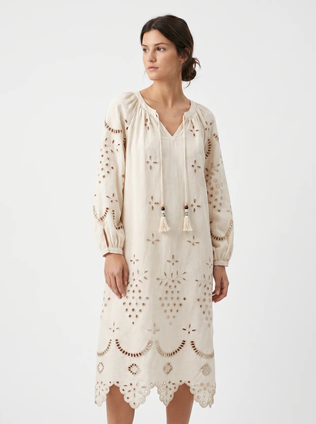 Héloïse Midi Jurk met Broderie en Kwastjes