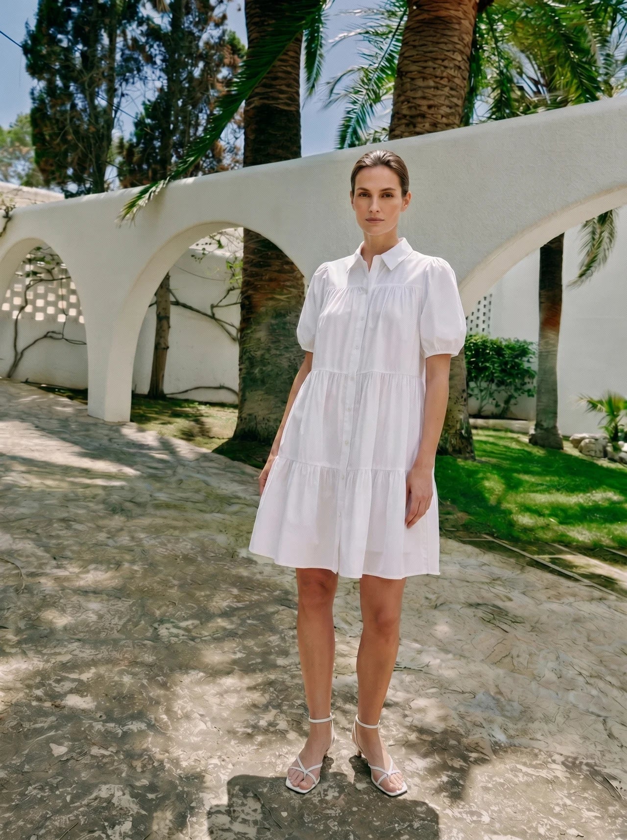 Sabine Mini Blousejurk met Pofmouwen en Gelaagde Rok